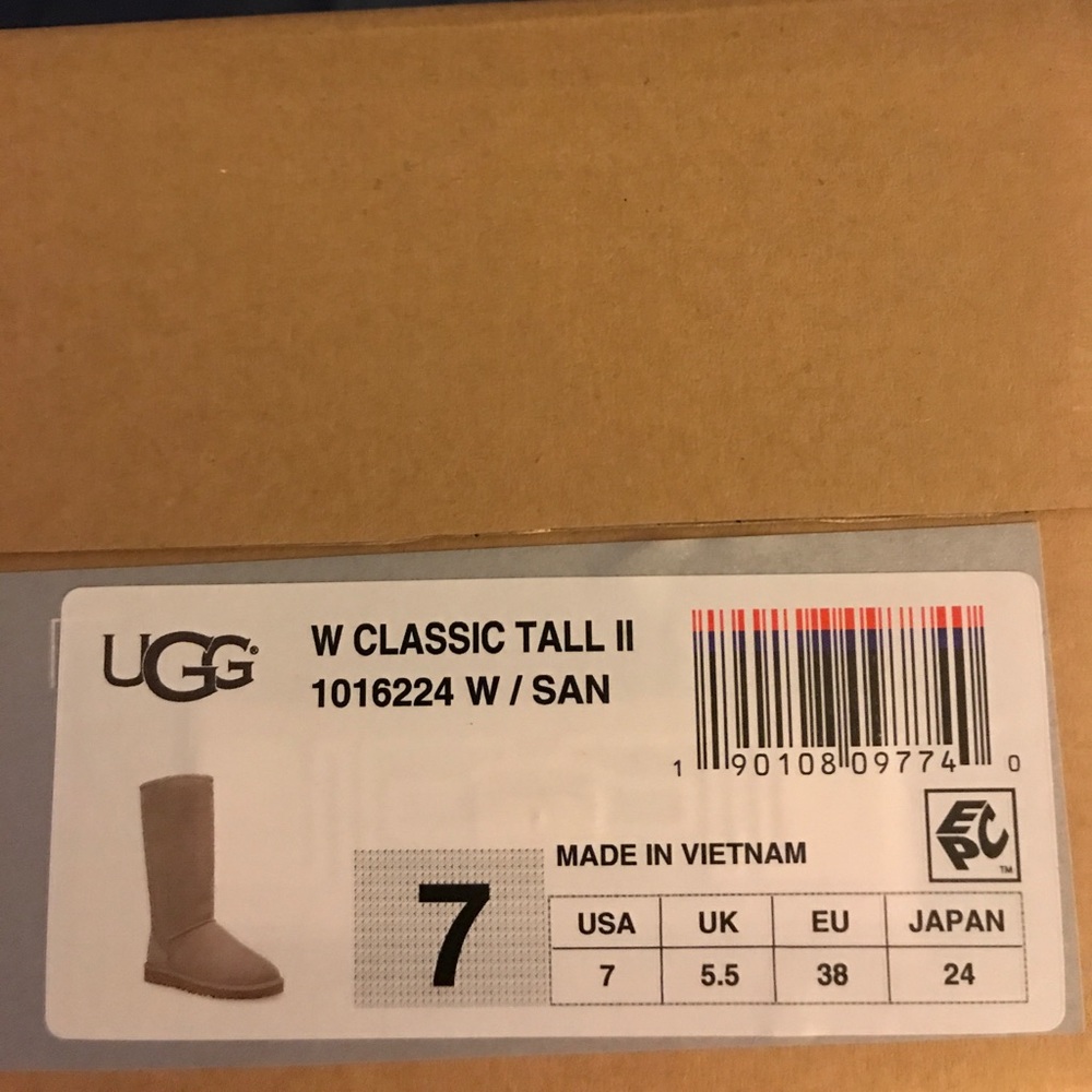 🔴SOLD🔴🆕 Brand New Ugg Classic II Tall Boot Sand - Picture 6 of 6